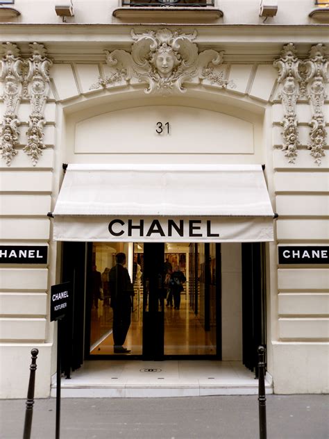 chanel shopping online.